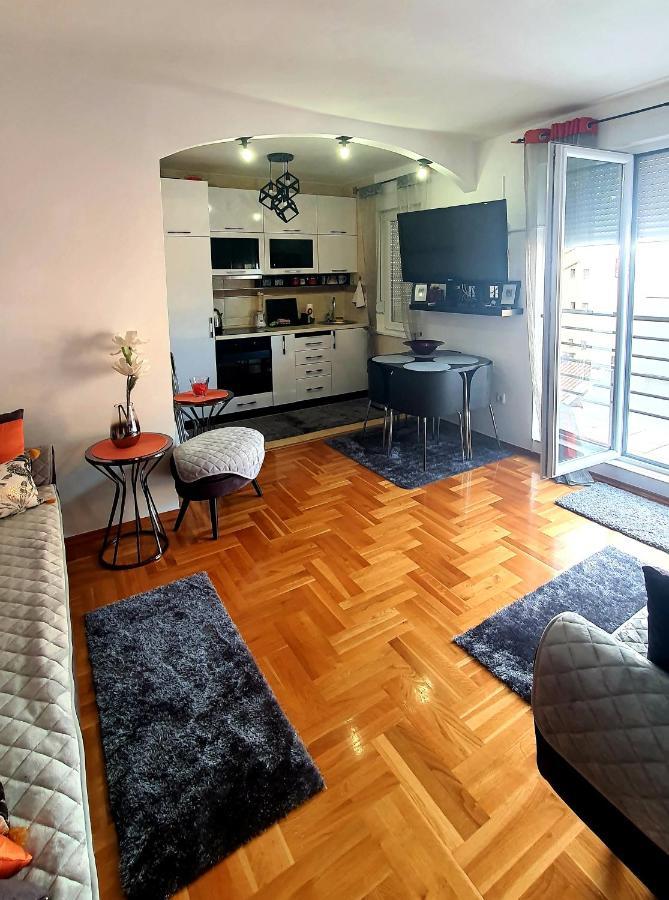 Nina Apartman Budva